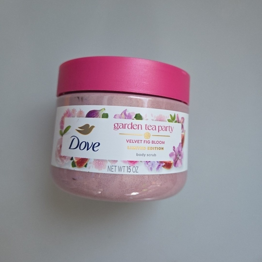 Dove Beauty Garden Tea Party Body Scrub - Velvet Fig Bloom - Limited Edition